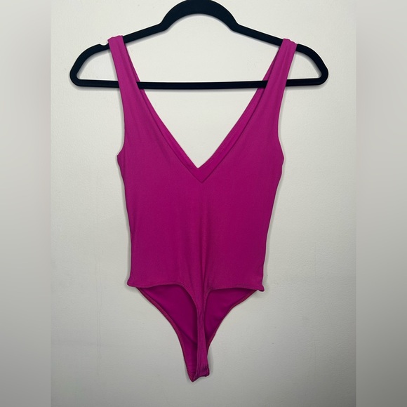 House of Harlow Bodysuit Bodycon Fuchsia Pink One Piece Thong Swimsuit Size XS - Picture 3 of 9